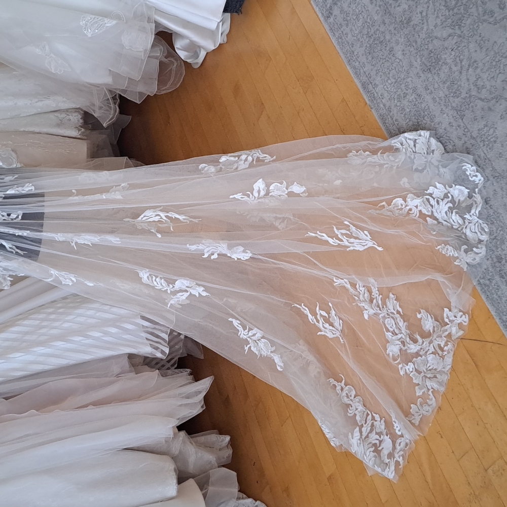 Gorgeous Topper - image 4